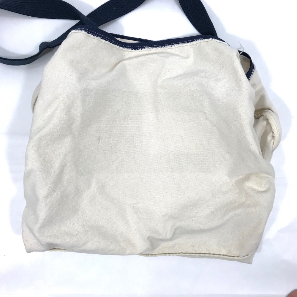 Tommy Hilfiger "tommy" Canvas Weekender Duffle Bag - Picture 8 of 8